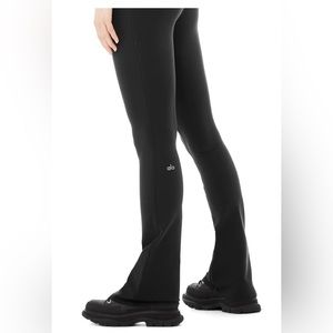 Alo Yoga Airbrush High-Waist 7/8 Bootcut Legging - NWT